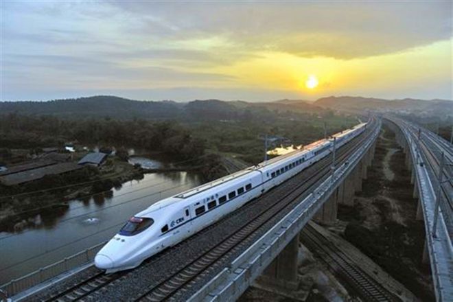 长岳城际铁路最新动态,启程探寻自然美景的列车即将出发!