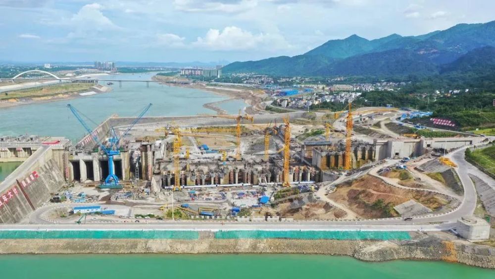 桂平市大藤峡最新进展,高科技产品革新之旅概述