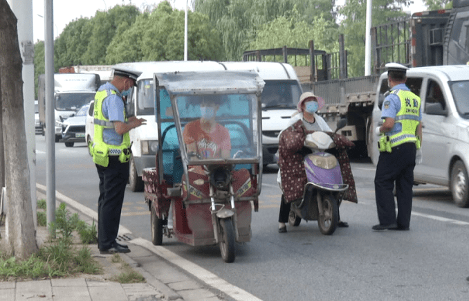 酒驾电动三轮车新处罚标准,小杨的速度与温情关注焦点