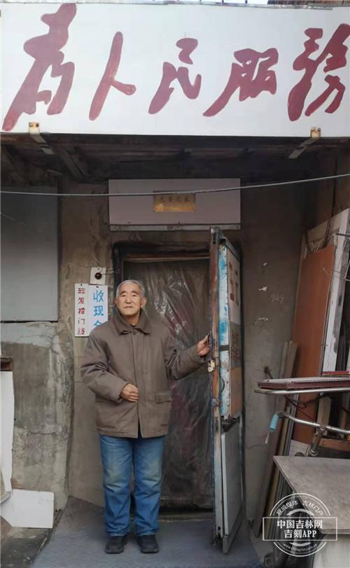 广场魅力与小巷惊喜,特色小店的隐藏魅力