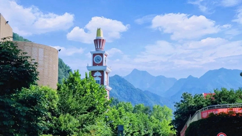 西安房价最新,西安房价最新,家的故事与友情的温暖