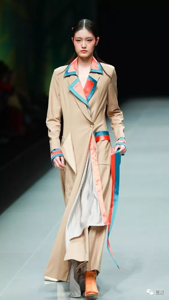 最新时尚潮流趋势的演变与探索