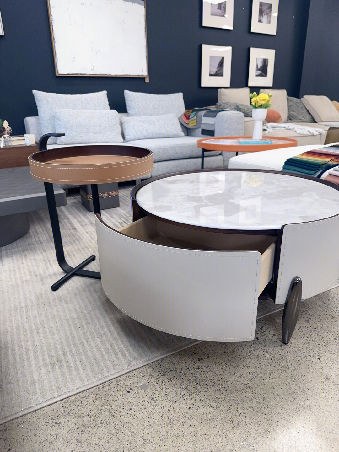 最新款茶几，引领时尚家居生活新风尚