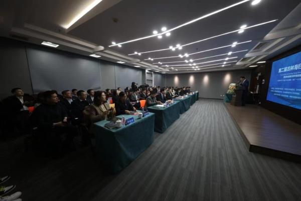 最新创业的机遇与挑战深度解析,观点阐述与探索