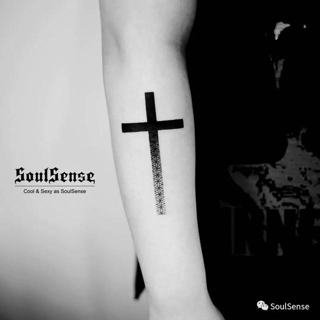 最新纹身图案，时尚宣言还是信仰印记？