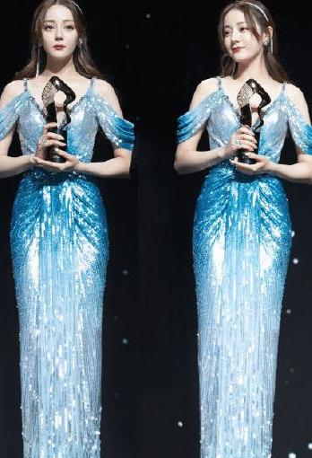 最新款耳环,闪耀时尚光芒,成为焦点之选!