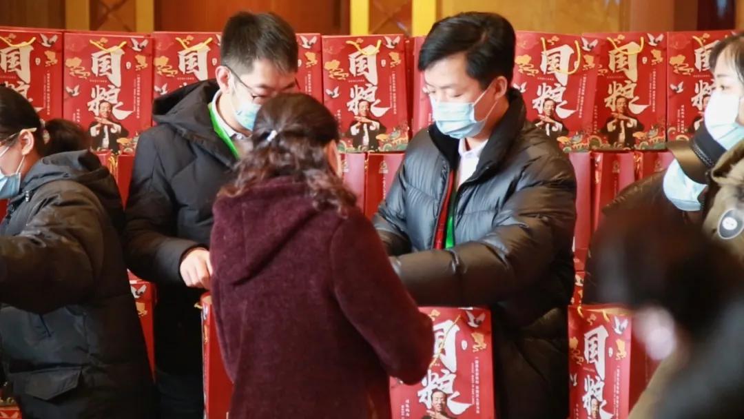 娱乐热潮中的新星璀璨，最新男明星风采展示