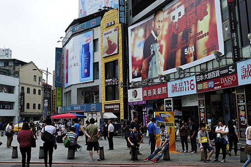 世界疫情最新动态与巷弄深处的独特风情与隐藏小店奇谈