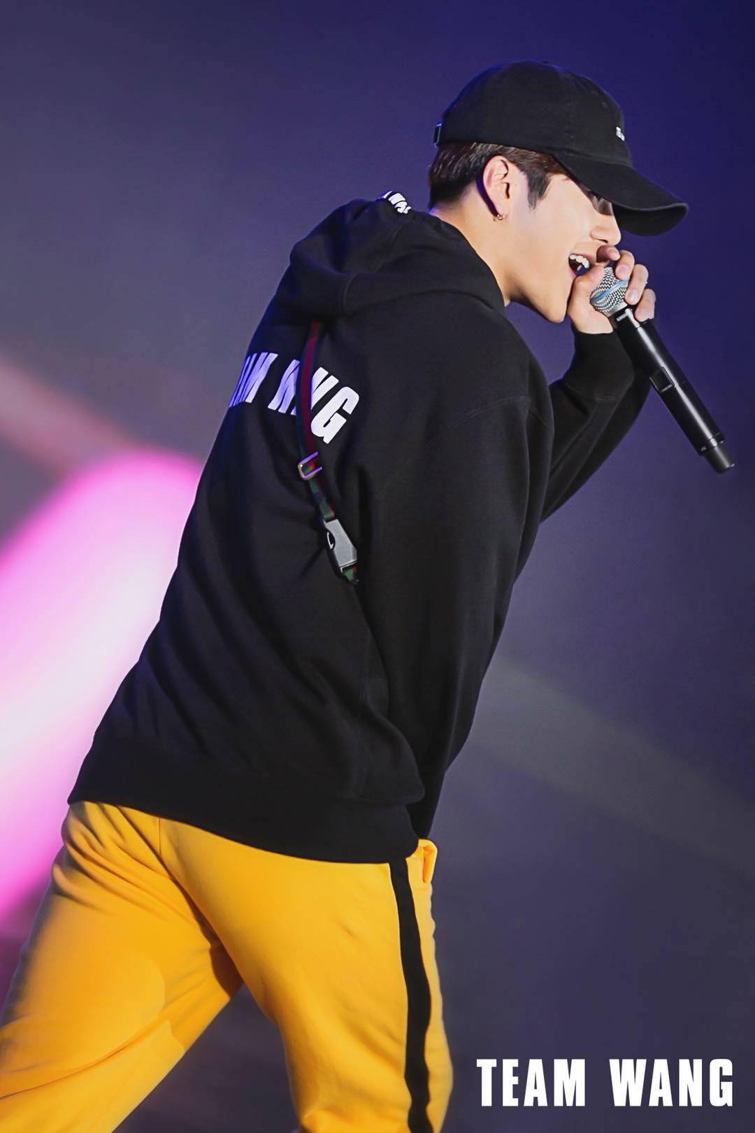 王嘉尔最新音乐巨星崛起之路揭秘!