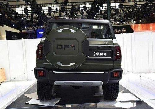 最新款越野车,最新款越野车🚜，越野新风尚！