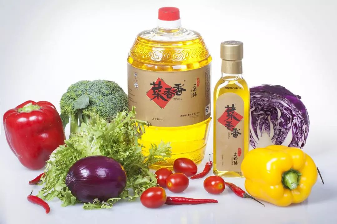 豆油最新价格,温馨厨房的秘密,豆油最新价格的奇妙旅程