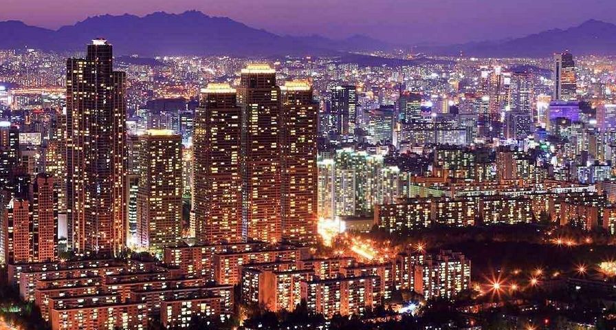 最新金融热点下的心灵探索,自然美景与金融力量的交融