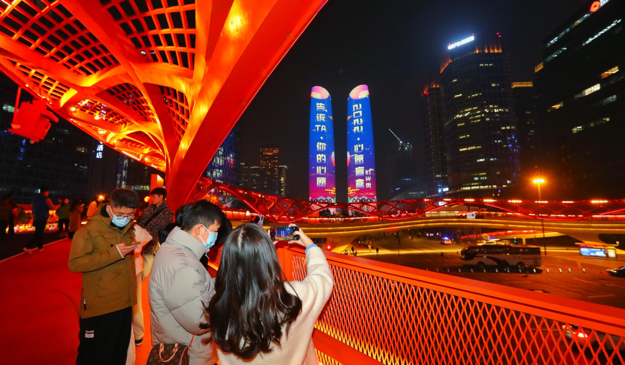 科技与艺术璀璨交融,最新灯光节盛大开幕!