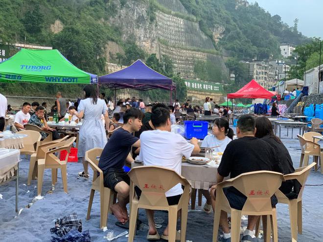 探索自然美景的美食之旅,最新美食群分享