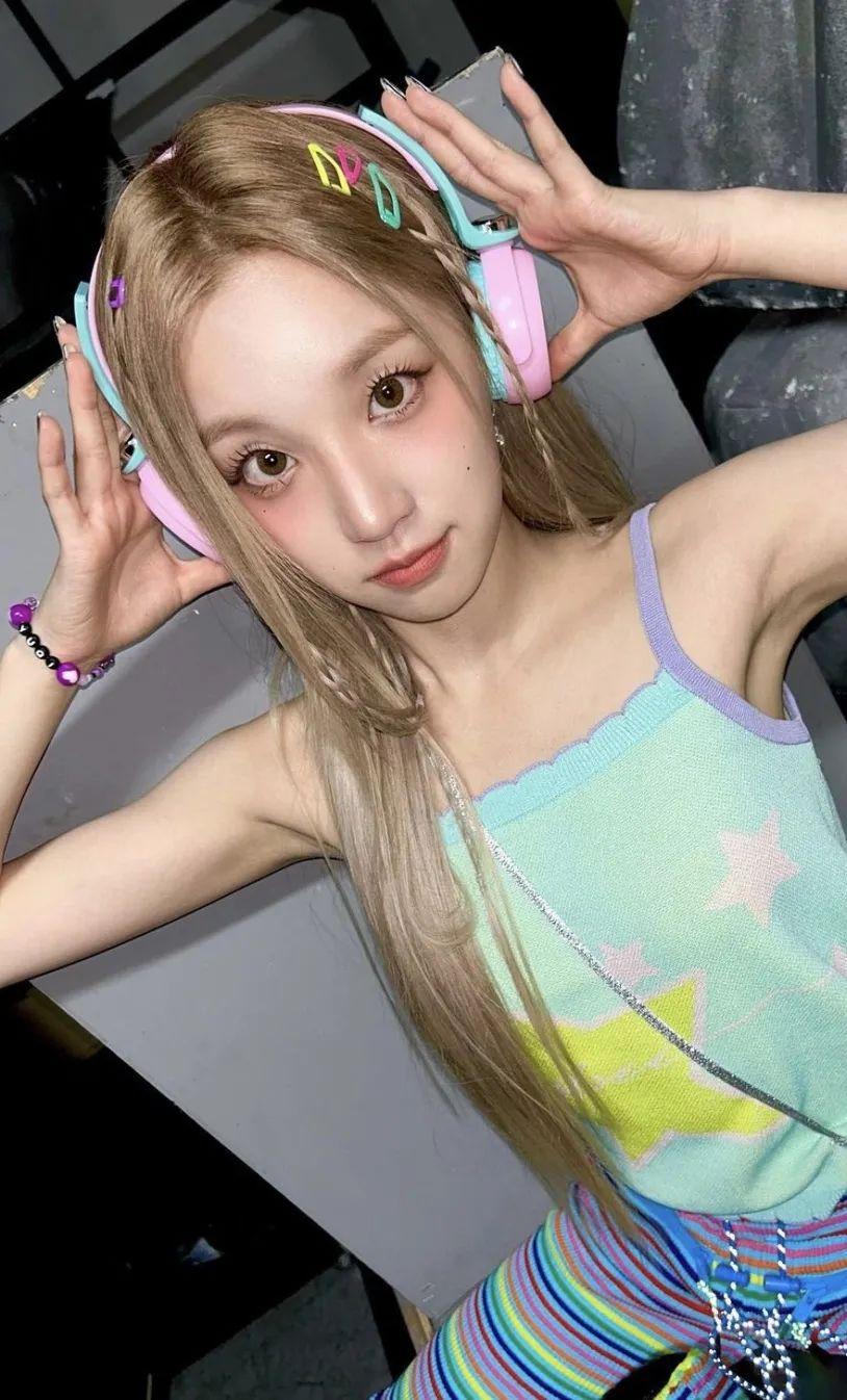 最新流行发饰,最新流行发饰大揭秘💖让你轻松变美