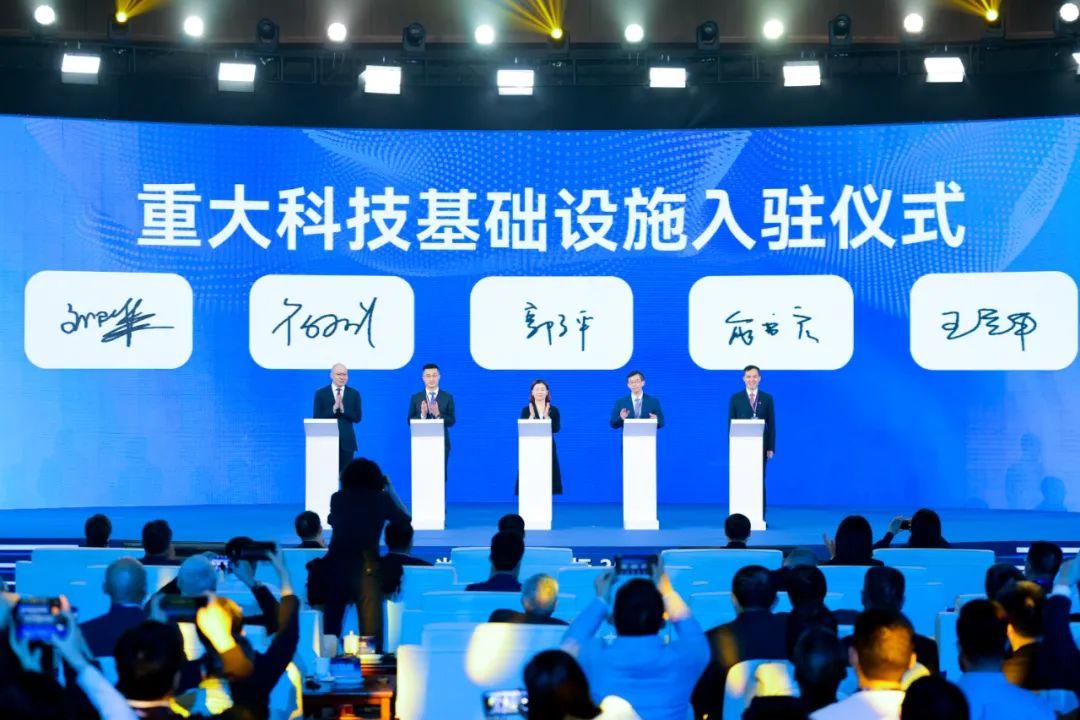 最新手机配置深度解析,带你领略科技前沿的魅力!