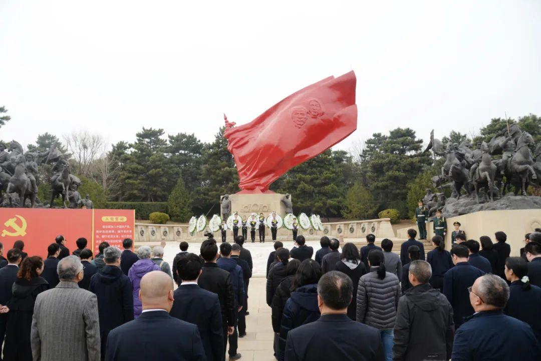 科技重塑纪念之地，最新公墓图片与未来缅怀之旅体验