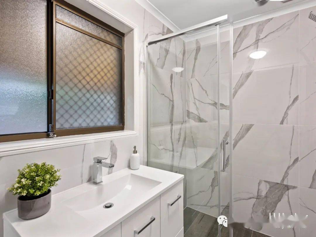 探索极致舒适浴室装修,小巷隐秘宝藏的翻新艺术