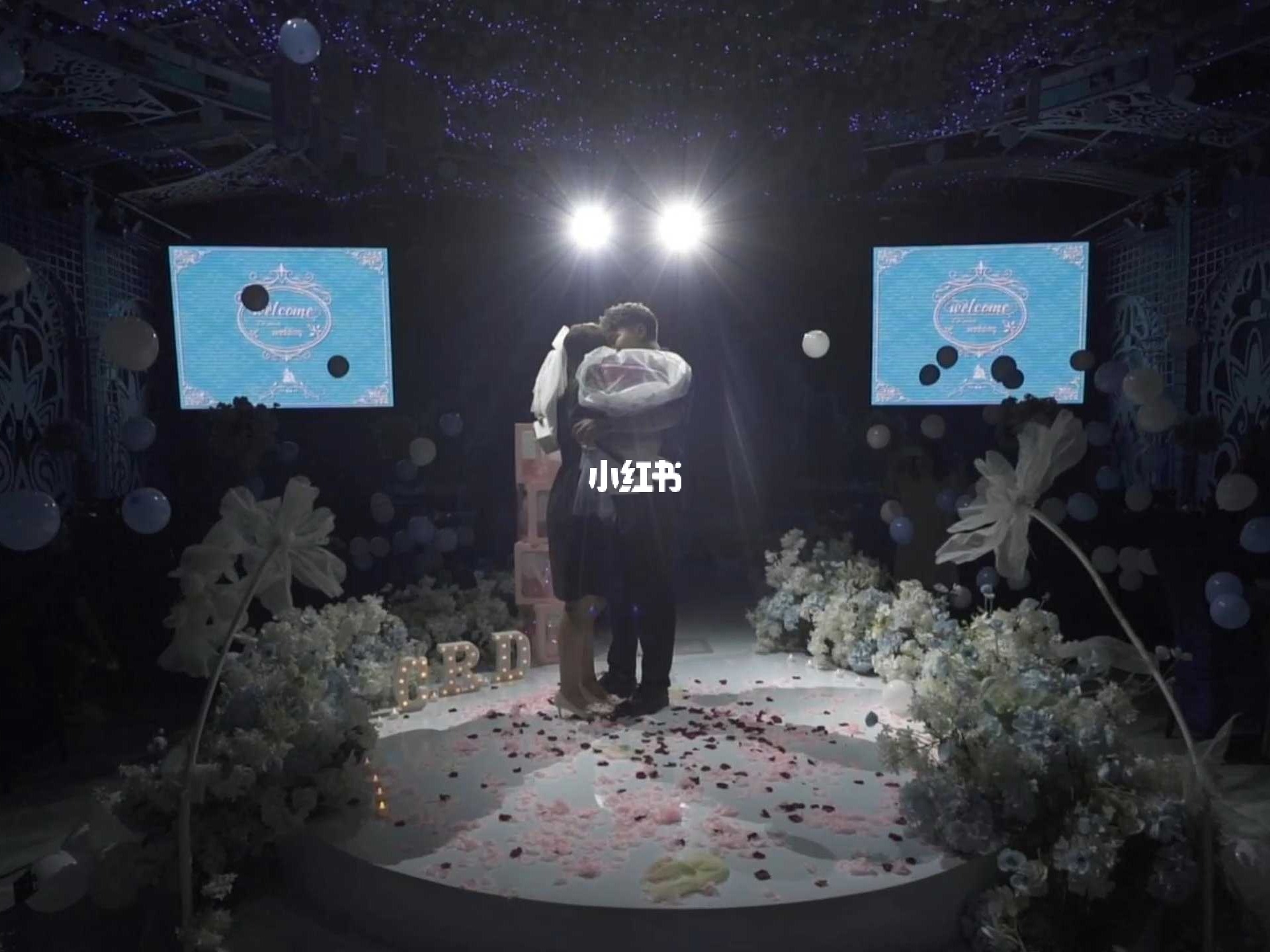 快手最新求婚视频，浪漫瞬间永恒记录，见证甜蜜爱情之旅