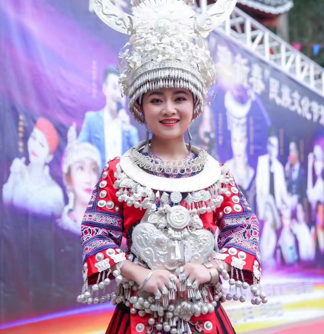 最新苗族服装制作与时尚搭配指南