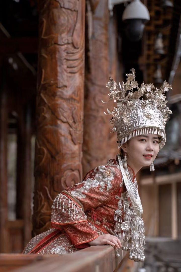 最新苗族服装制作与时尚搭配指南