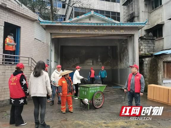 吉首角落的温馨故事,最新日常新闻报道