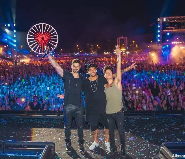 赵昕崭露头角,新星在时代舞台大放异彩