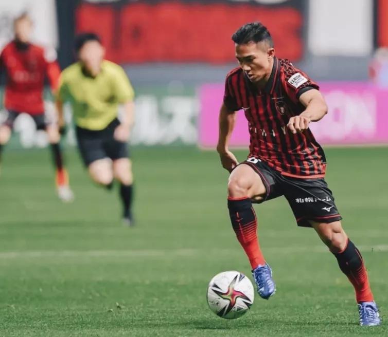 全球足球市场热门话题,最新球员身价榜聚焦