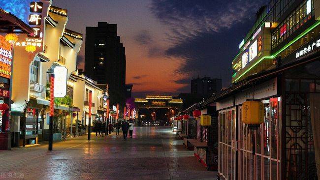 威姆斯最新,小巷中的美食秘密