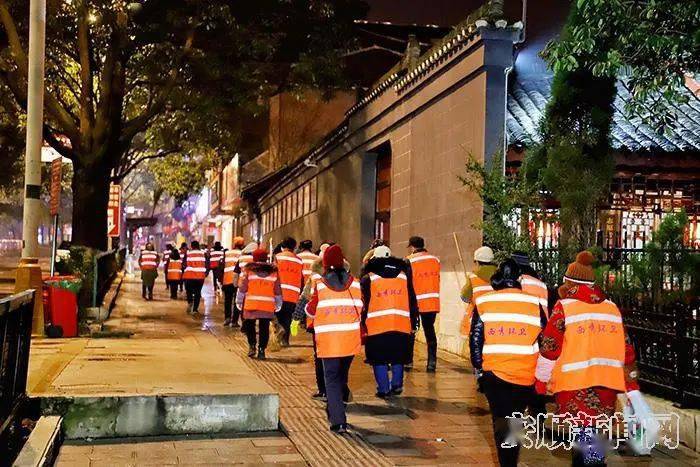 最新开学动态与小巷深处的特色小店探索热潮