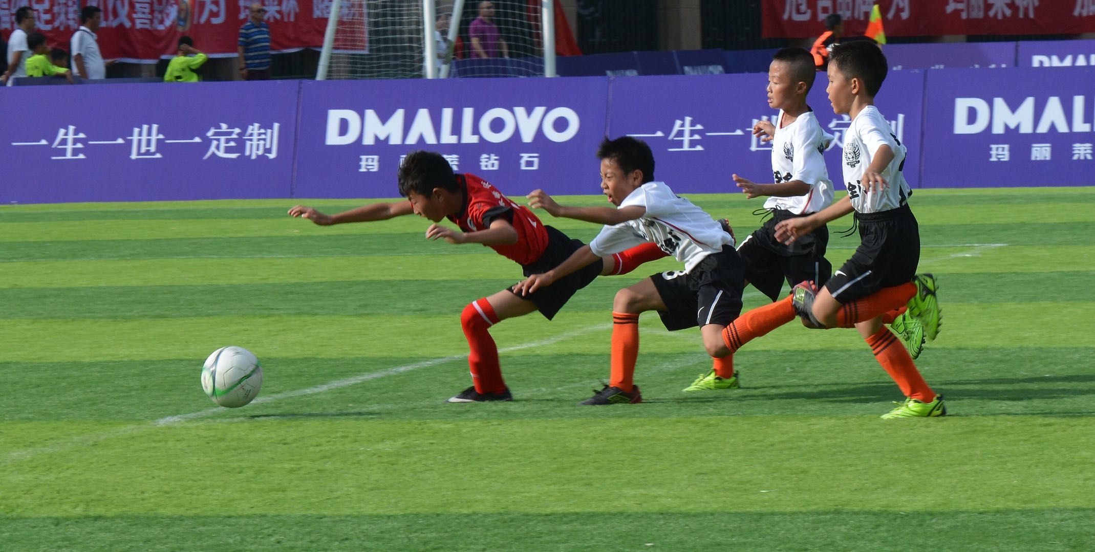 青少年足球比赛步骤指南与精彩瞬间回顾