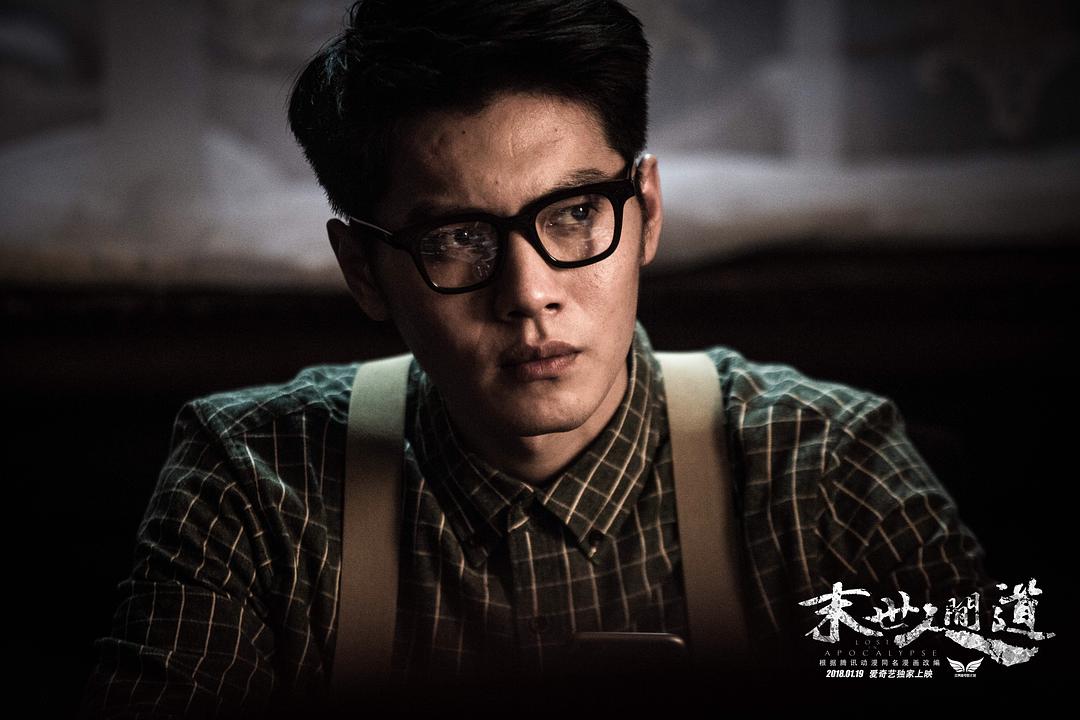 善良的男人演员,探寻小巷中的隐藏瑰宝。