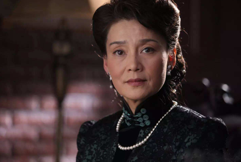 老演婆婆的女演员,演技与角色定位的深度探讨