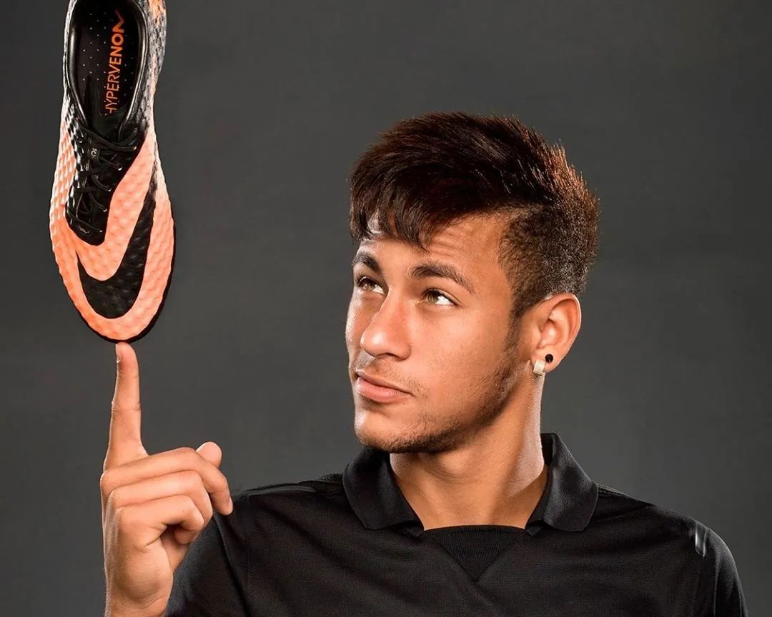 李景亮最新排名,科技之巅,极致生活体验