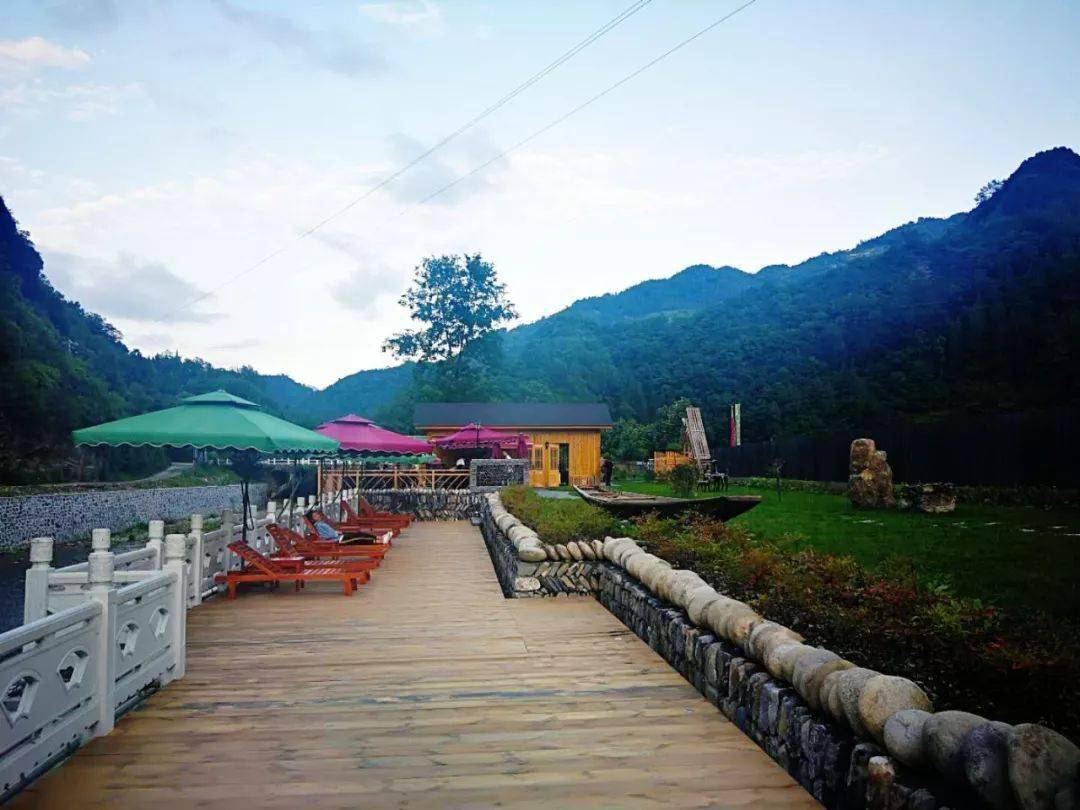 今年风台最新消息,夏日回忆中的温馨时刻