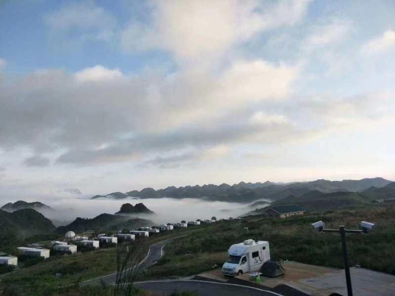 扇子舞最新风潮,舞动夏日温情