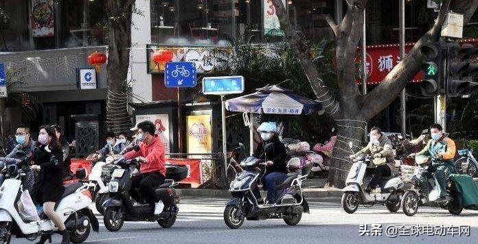 科技重塑足球世界,最新世界足联排名揭示前所未有的精彩体验