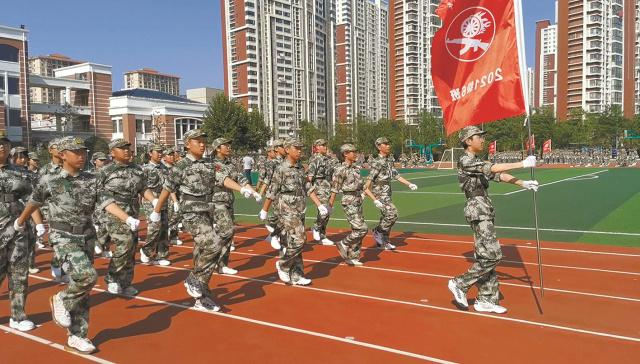 耐克最新足球鞋,时代步伐与绿茵传奇的完美结合