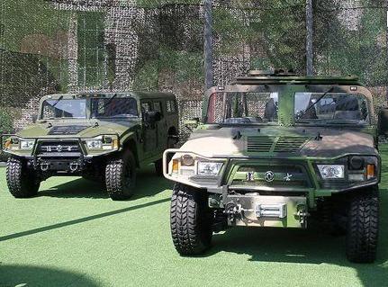 东风最新款越野车,小巷中的越野传奇风采